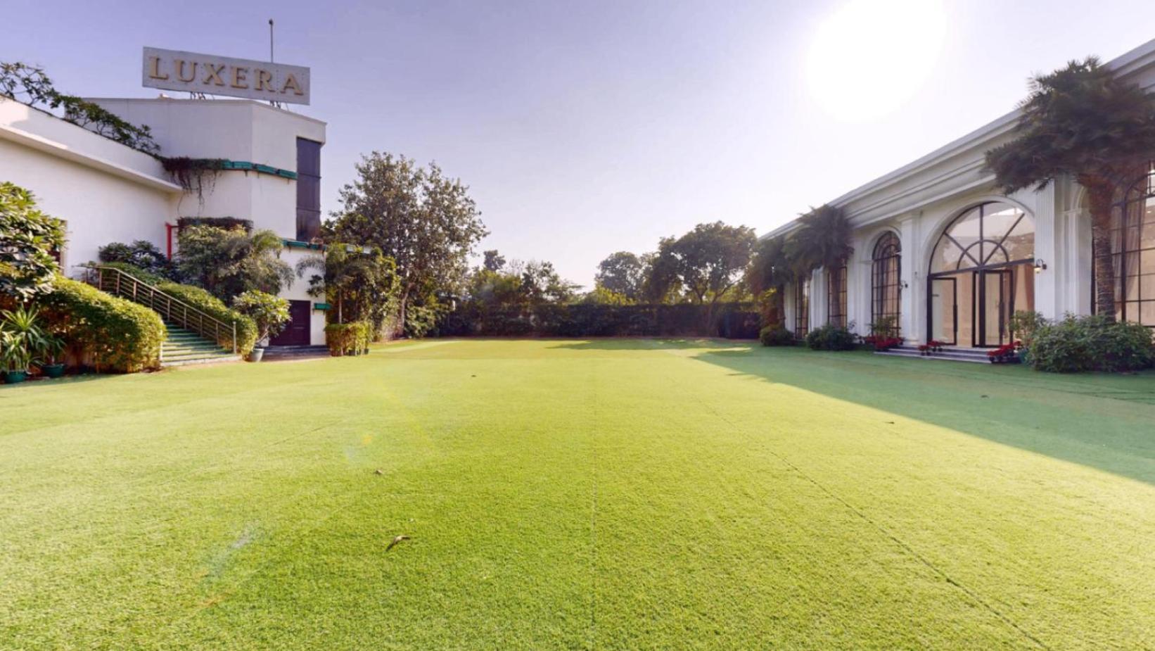 Luxera Hotels & Resorts New Delhi Exterior photo