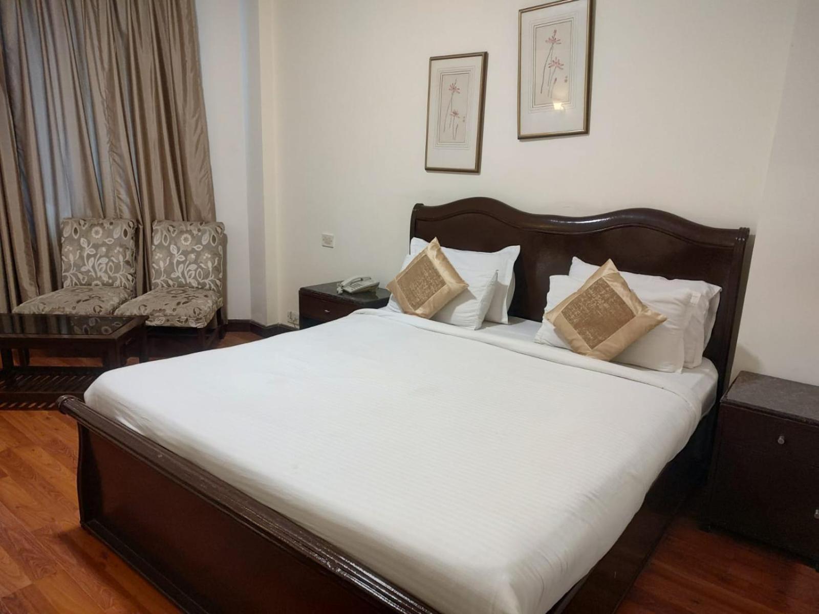 Luxera Hotels & Resorts New Delhi Exterior photo